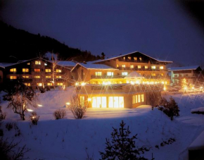 Hotel Zum Stern - Skibus direkt vor dem Hotel, Bergbahnen inklusive im Sommer 2025